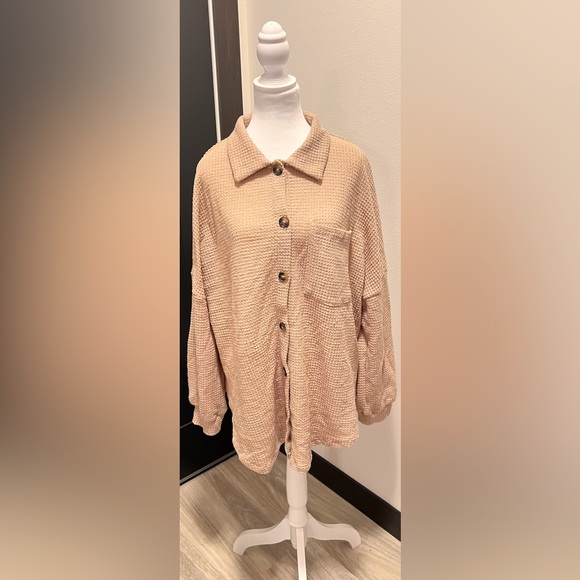 Women’s XL Caramel Waffle Button up. Drop Shoulders - Picture 1 of 8